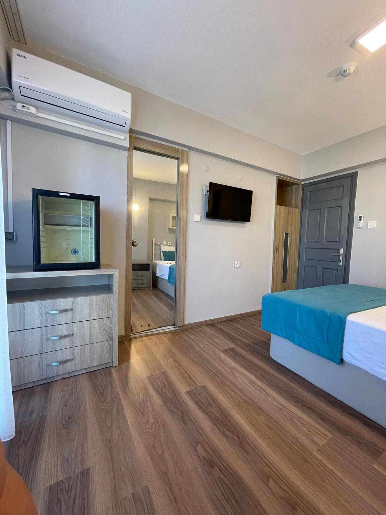 Colophon Beach Otel Gumuldur Extérieur photo